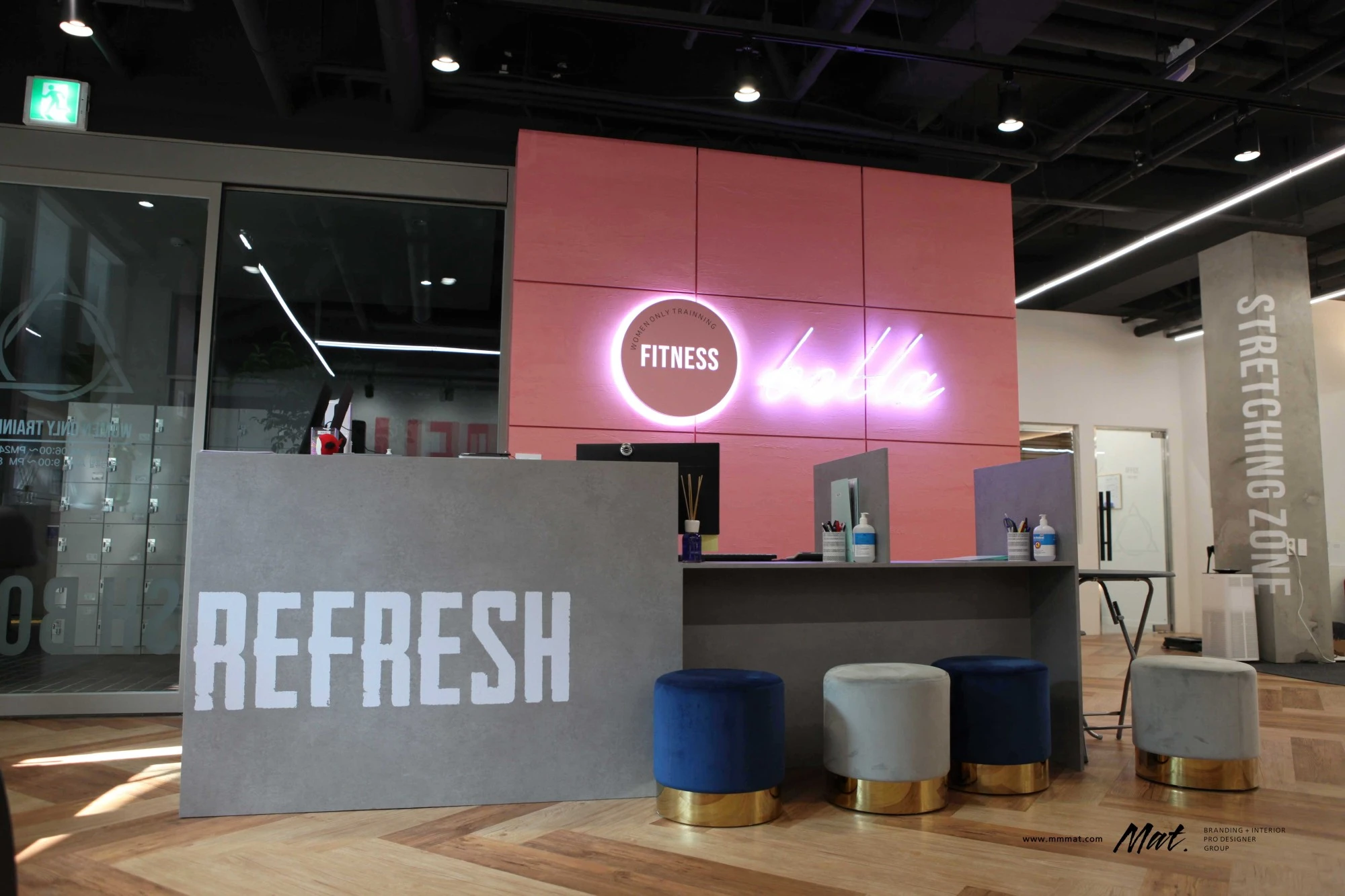 사당 벨라피트니스 인포데스크와 메인 운동 공간