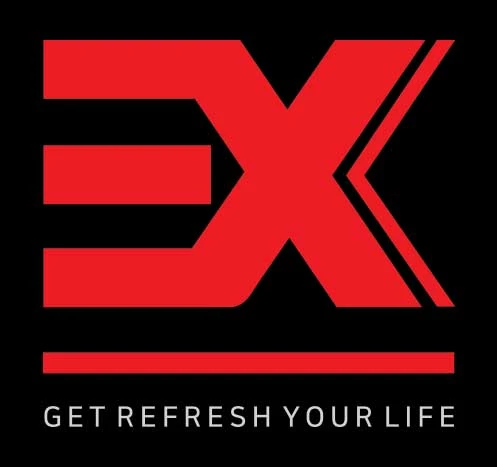 레드 EX 심벌과 GET REFRESH YOUR LIFE 문구가 적용된 BI
